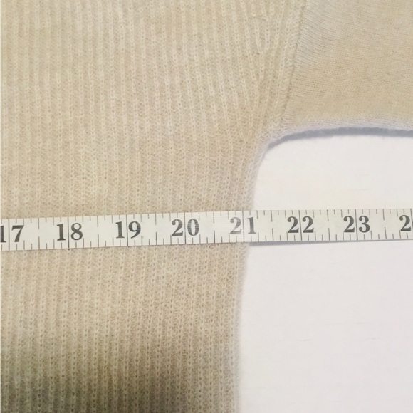 𝅺max STUDIO 100% 2 ply cashmere beige sweater LARGE NWT - Picture 6 of 9